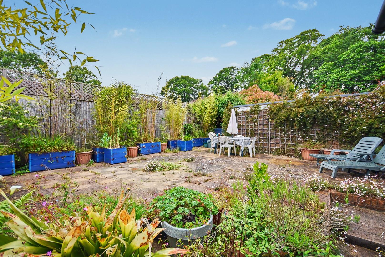 6 Rowan Close, Penarth, CF64 5BU